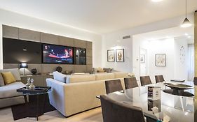 Hemeras Boutique Homes - Super Central Luxury Apartments